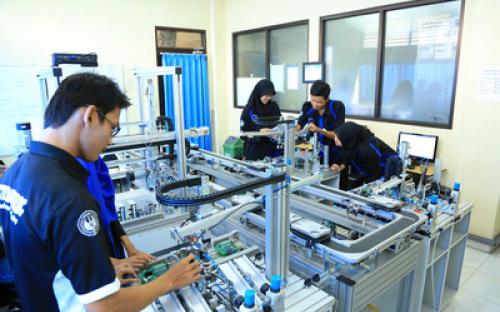 Laboratorium & Ruang Diskusi | Jurusan Pendidikan Teknik Elektro